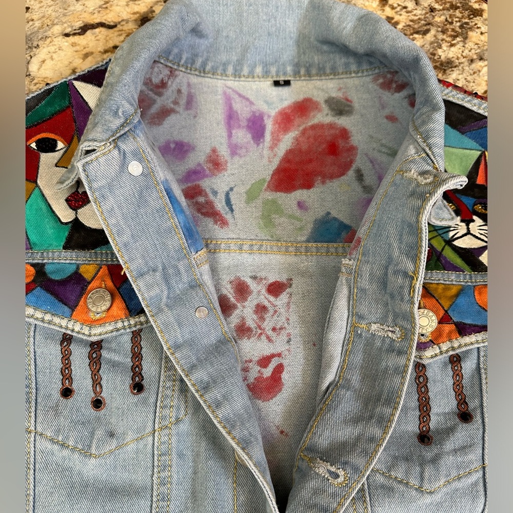 Handpainted modern art cubist style on denim jean jacket OOAK sz SM/MD - Picture 9 of 12